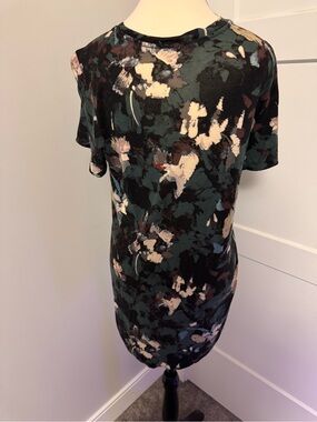 Wilfred Abstract Floral Short Sleeve Top - Black, Green & Cream, size medium